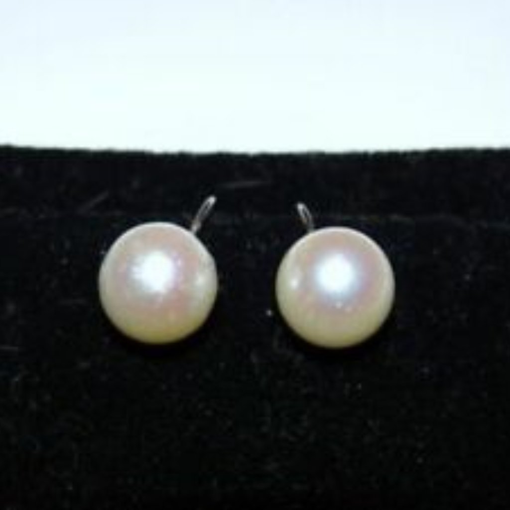 14 Kt Gold Cultured Pearl Earrings